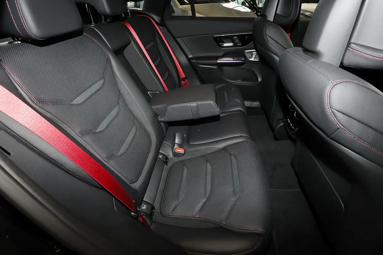 Mercedes-Benz GLC 43 6