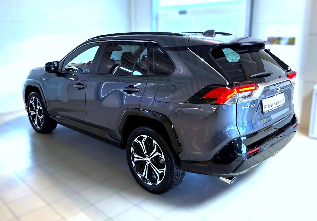 Suzuki Across 4