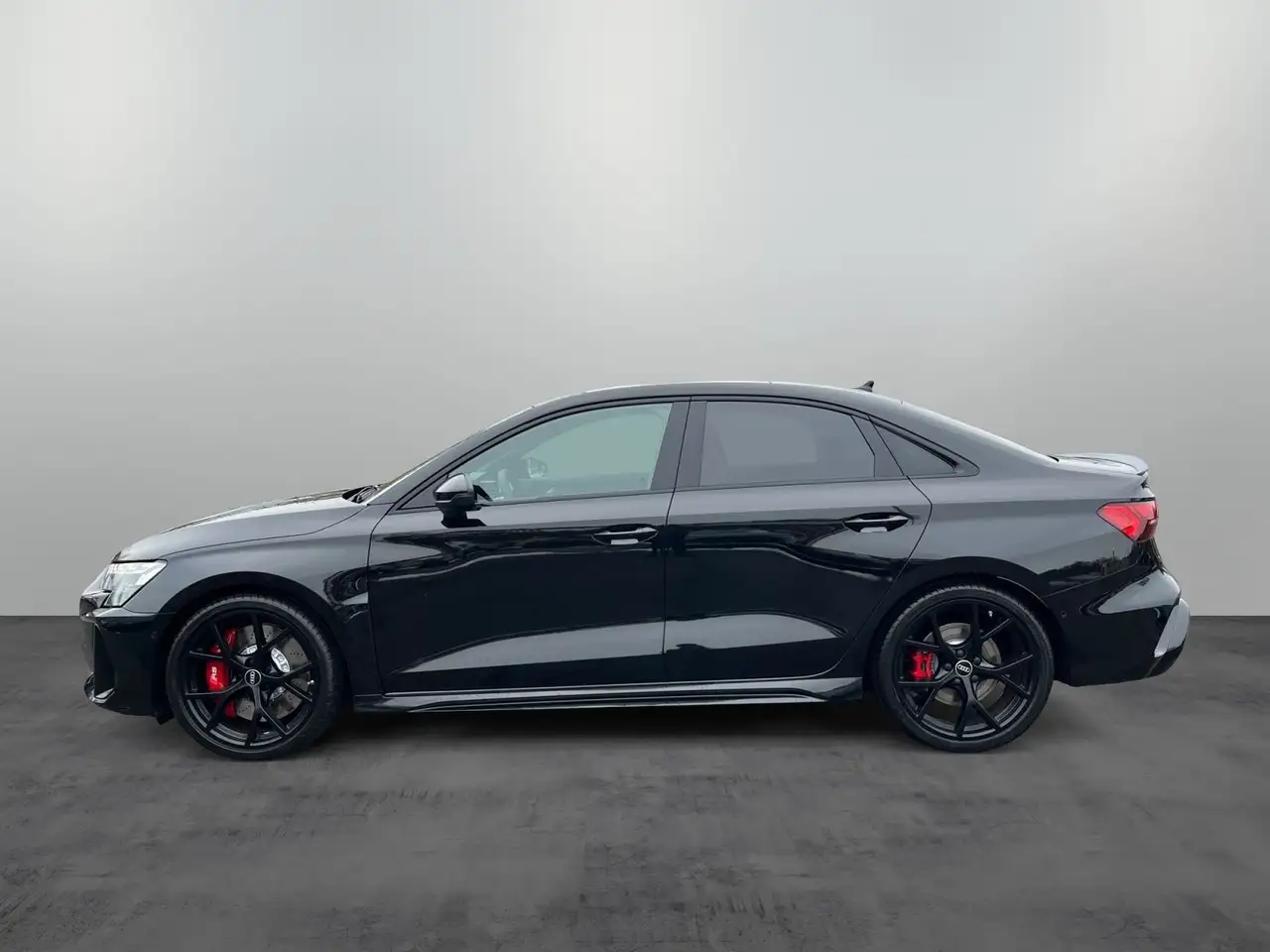 Audi RS3 4
