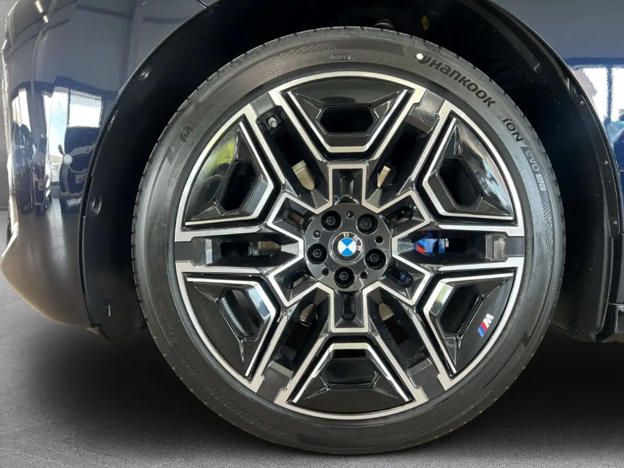 BMW iX 7