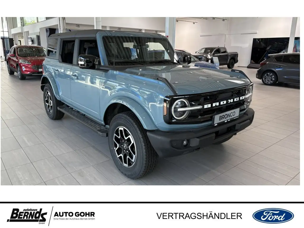 Ford Bronco 4