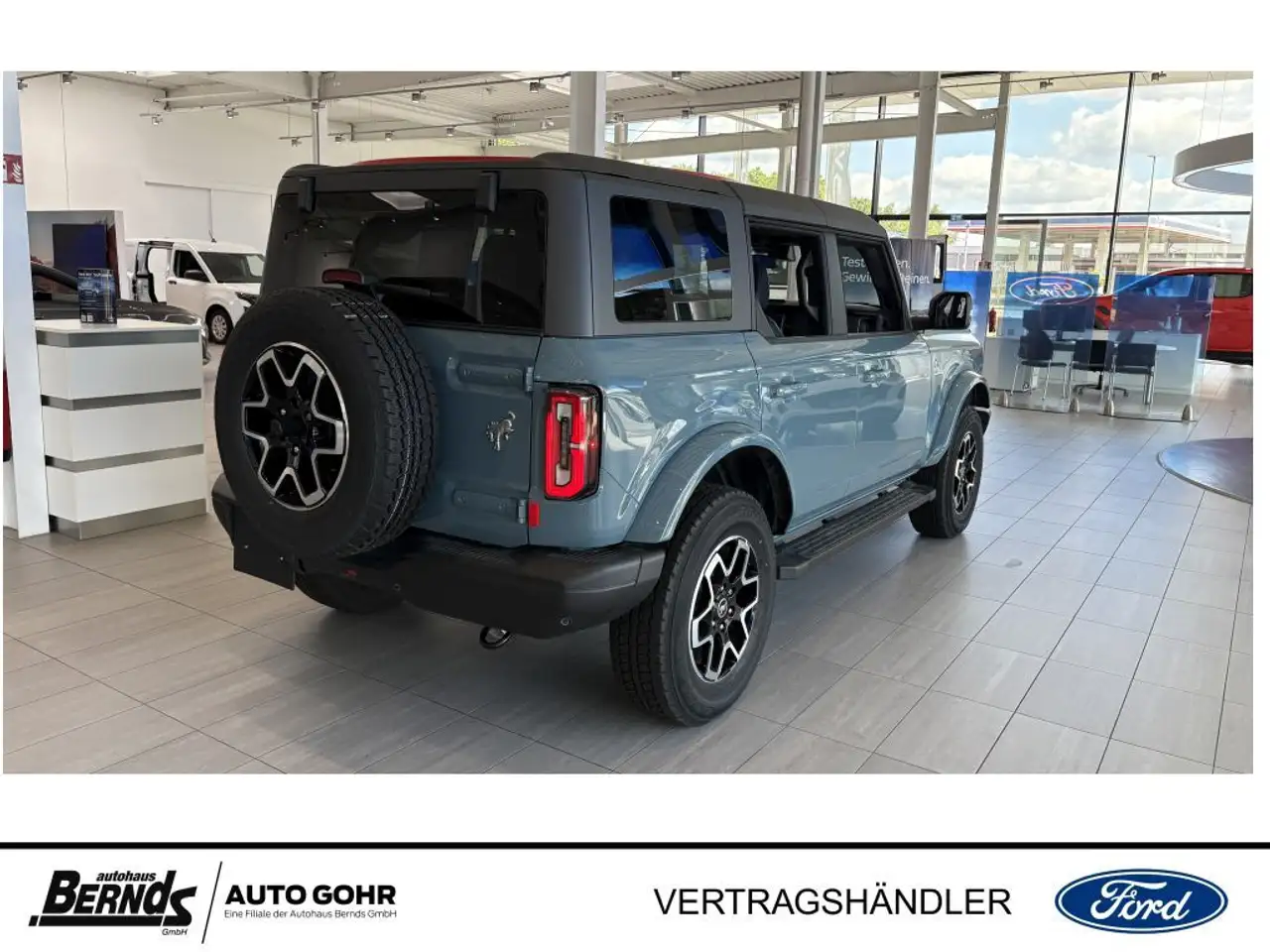 Ford Bronco 6
