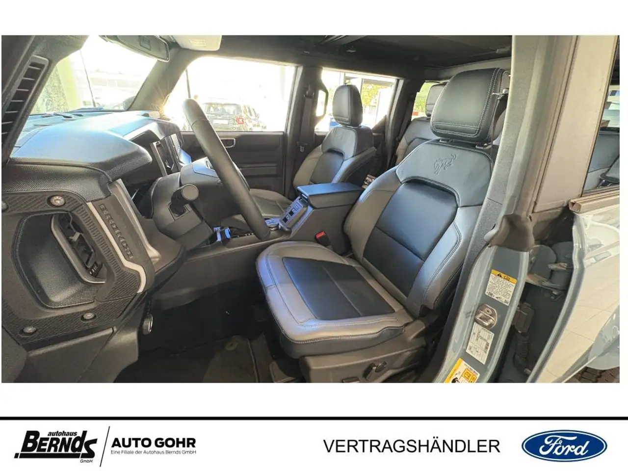 Ford Bronco 10