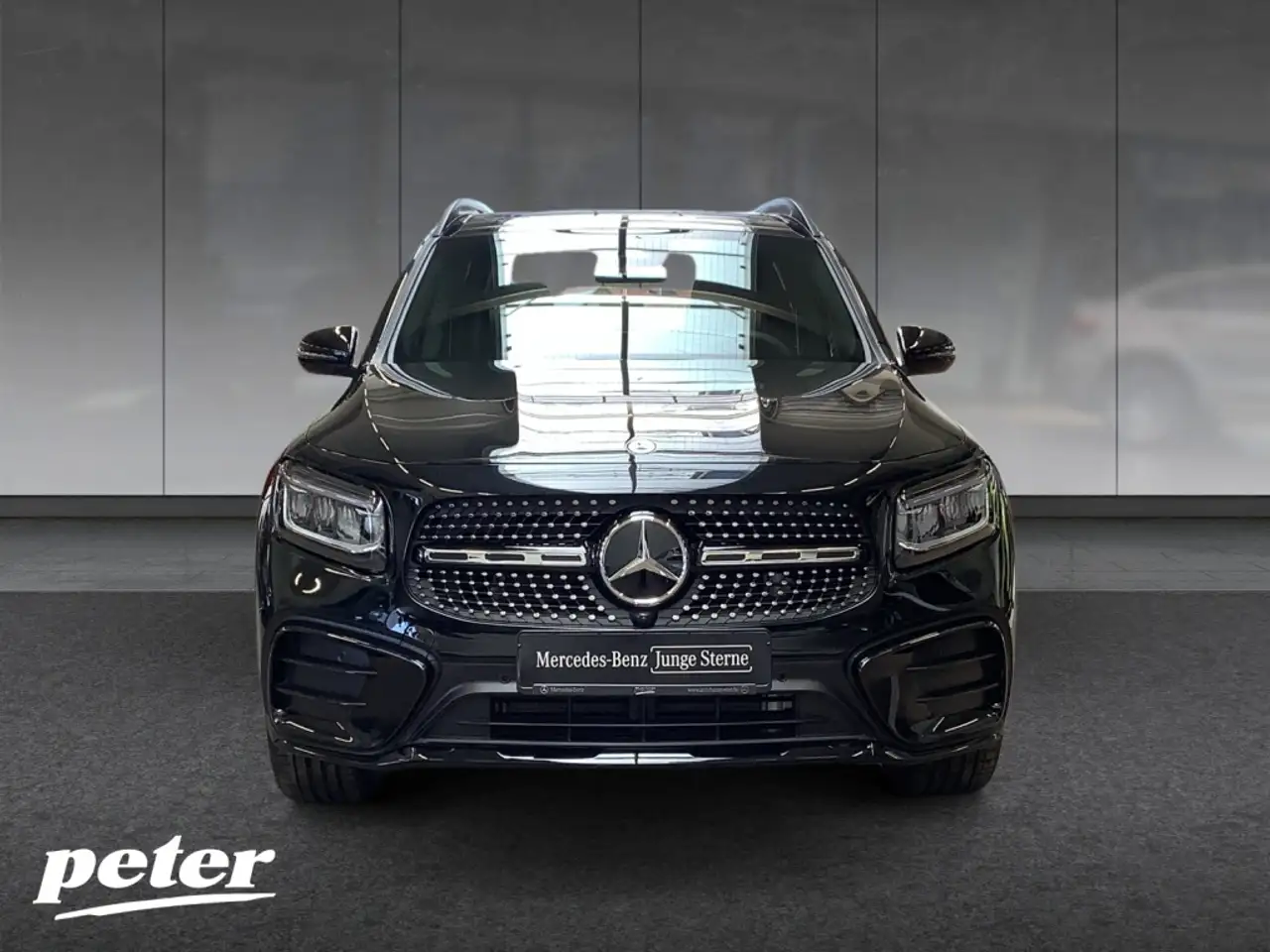 Mercedes-Benz GLB 200 2