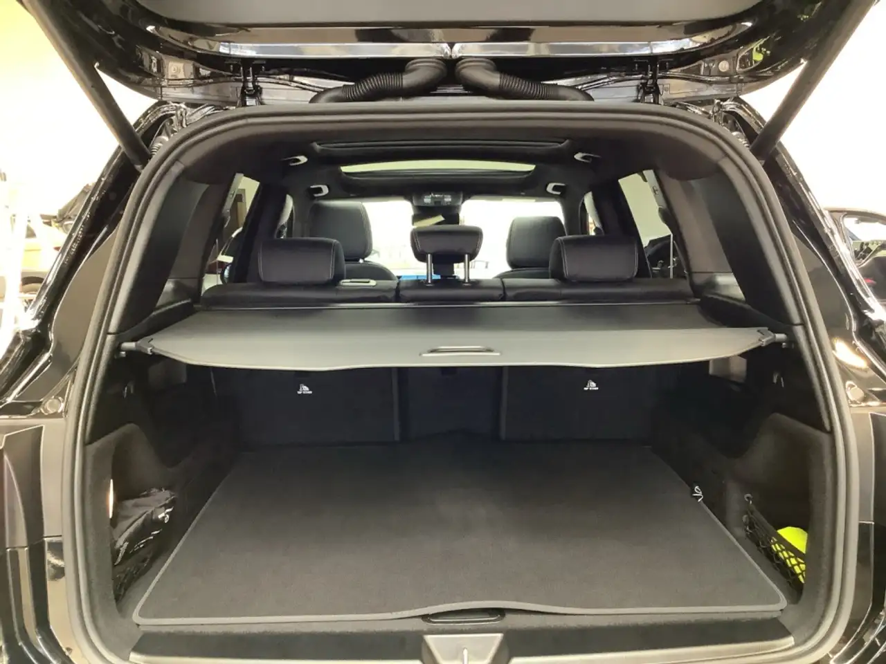 Mercedes-Benz GLB 200 15