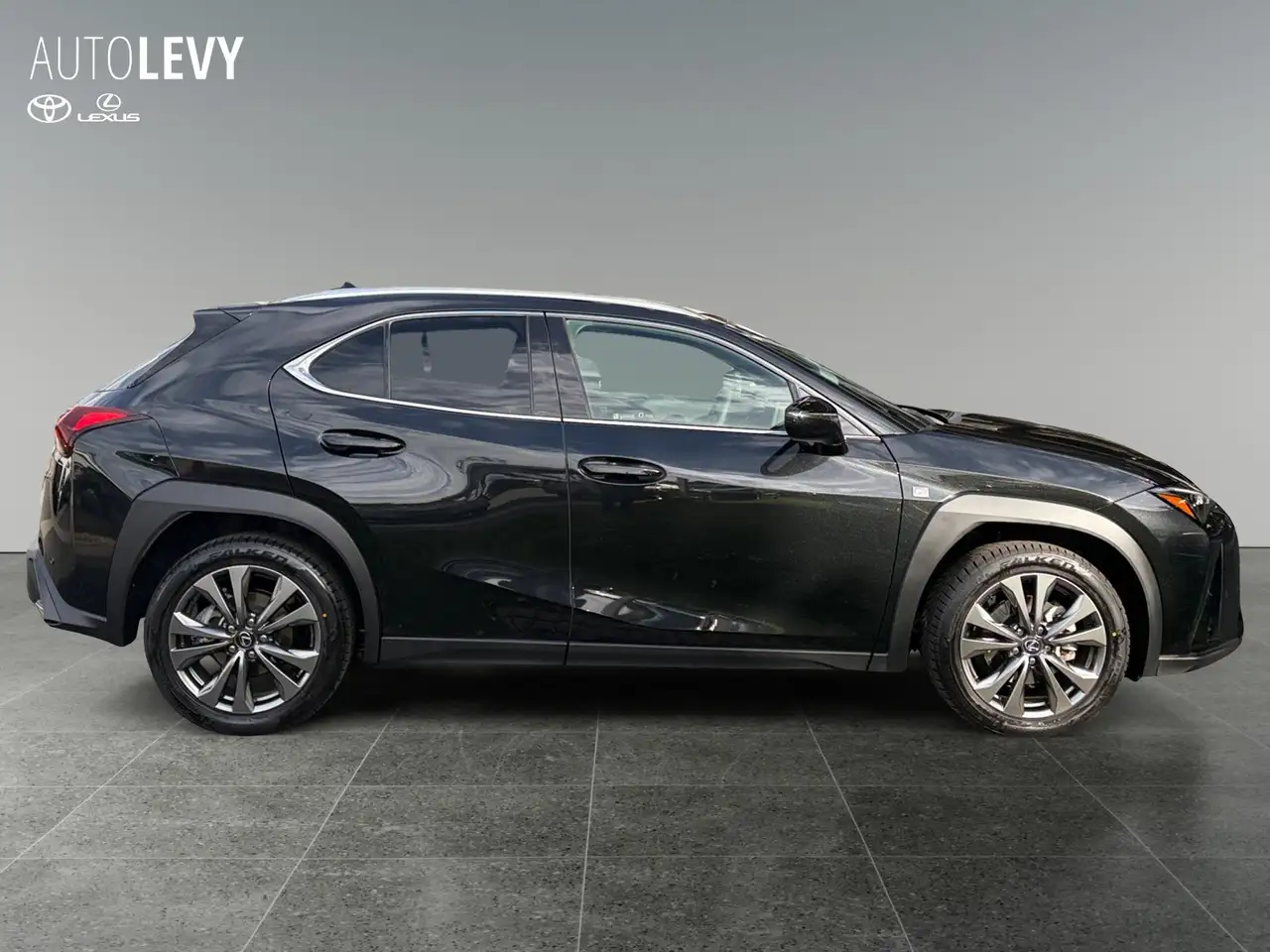 Lexus UX 7