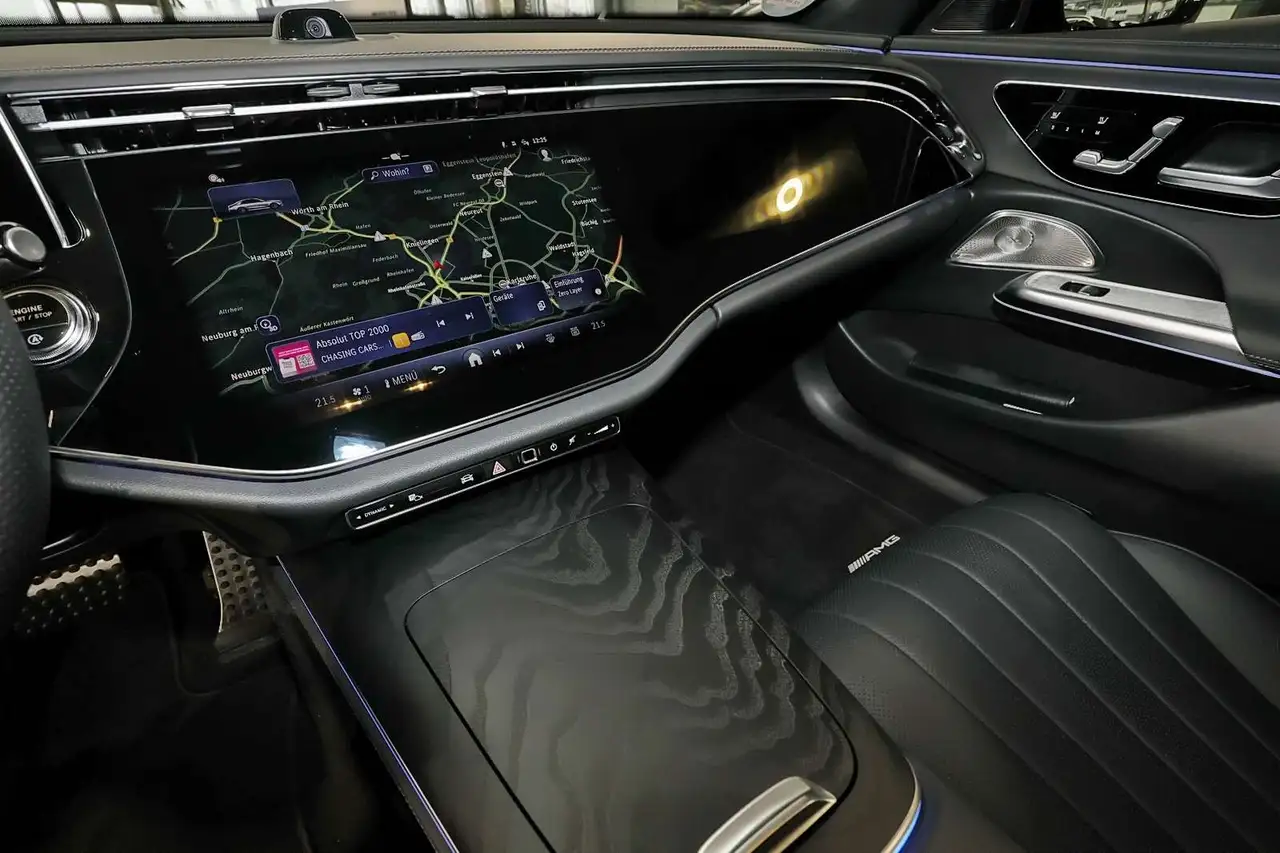 Mercedes-Benz E 220 10