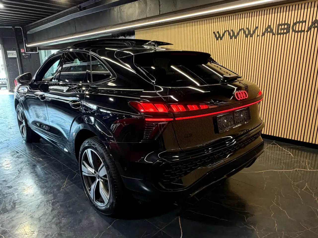 Audi Q3 8