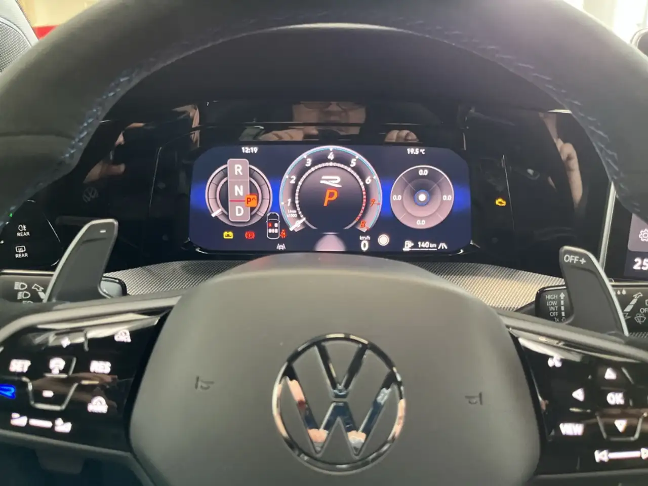 Volkswagen Golf VIII 9