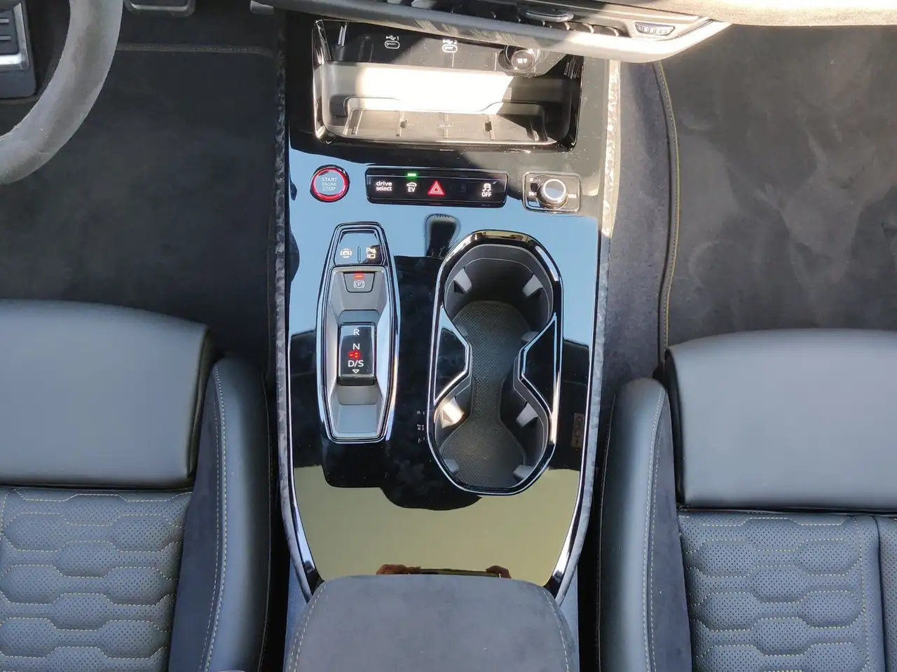 Audi RS5 7
