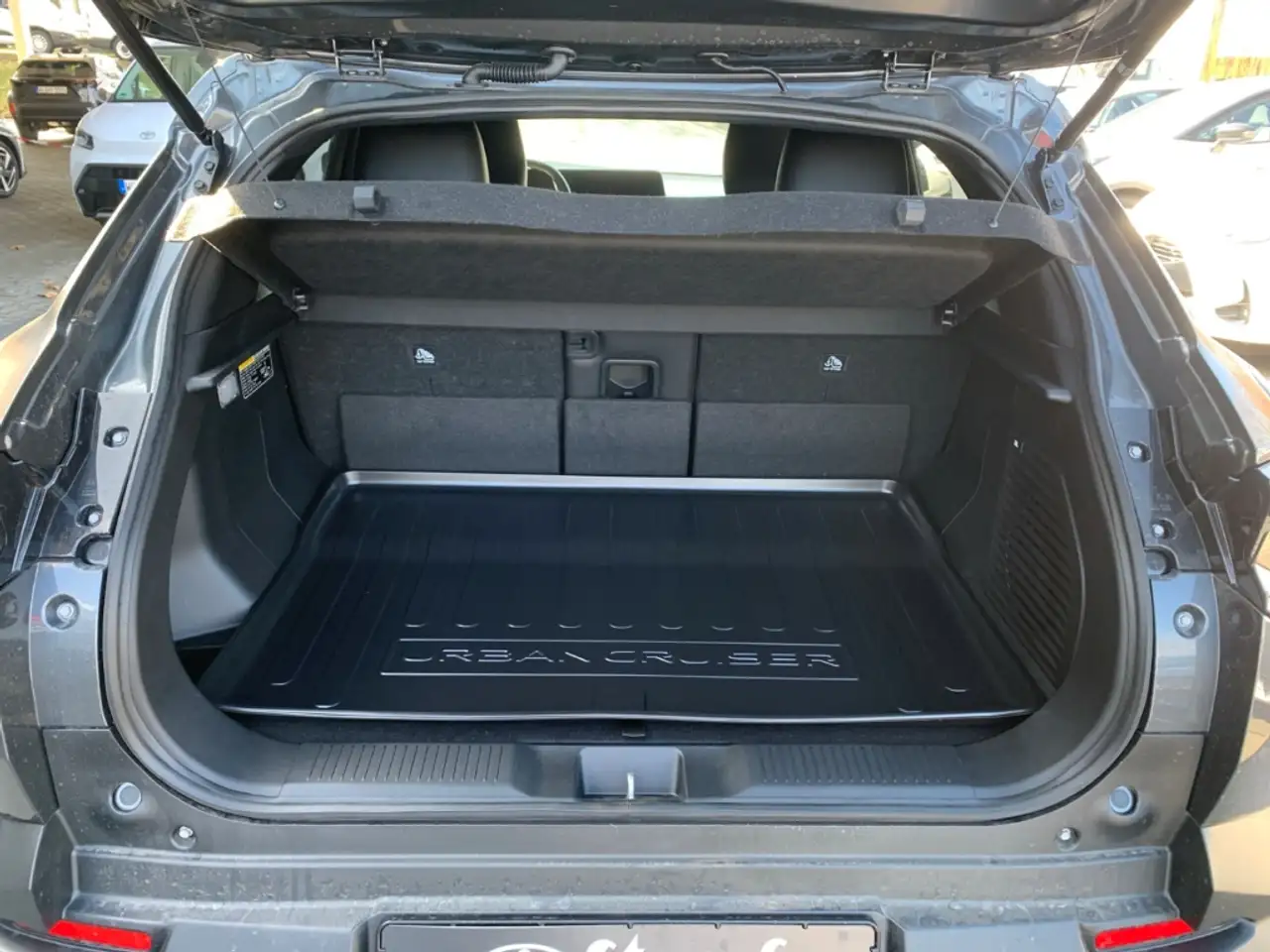 Toyota Urban 10