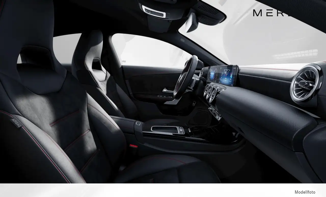 Mercedes-Benz CLA 180 4