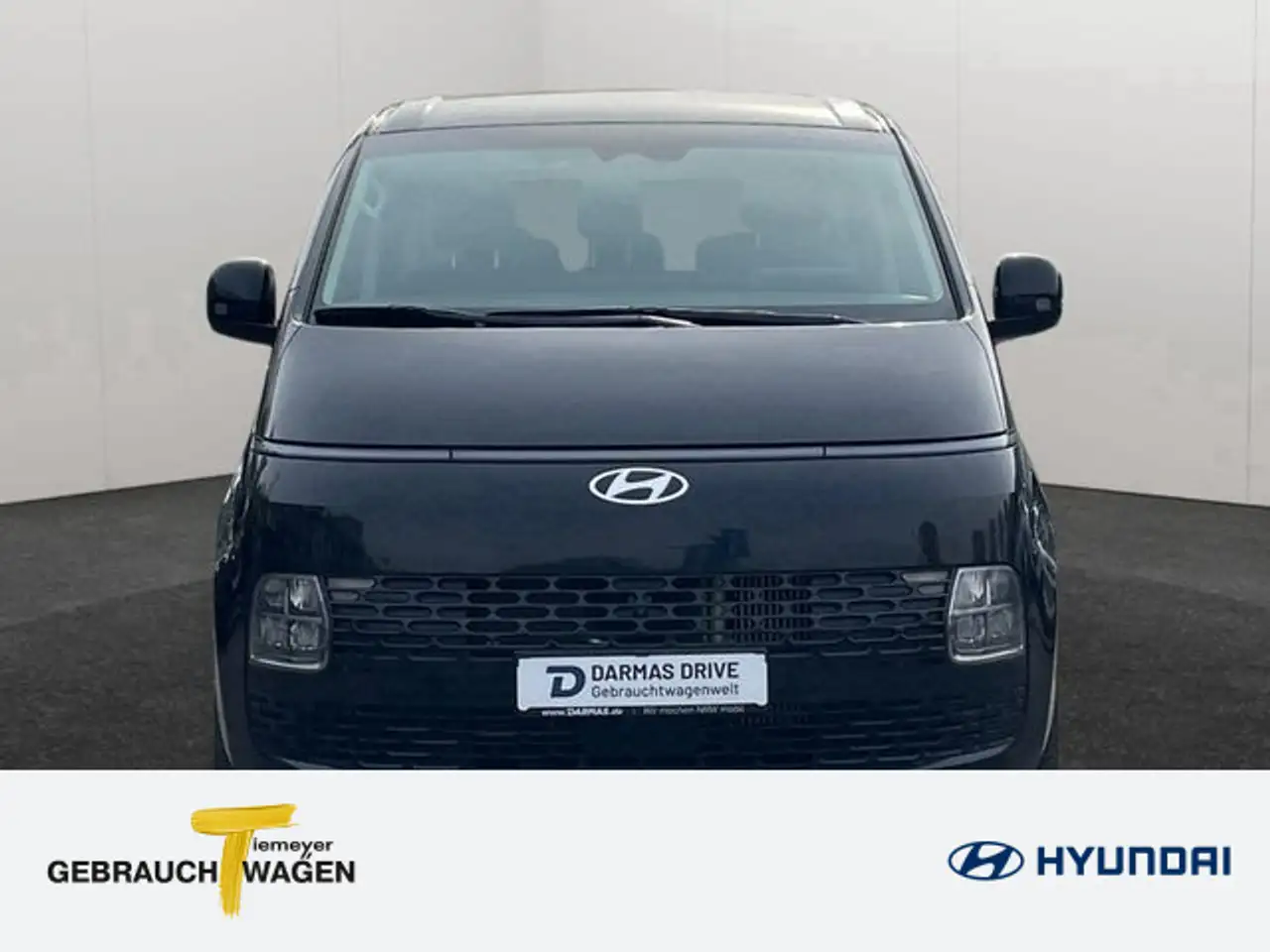 Hyundai STARIA 2