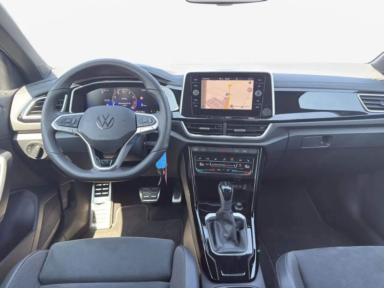 Volkswagen T-Roc 7