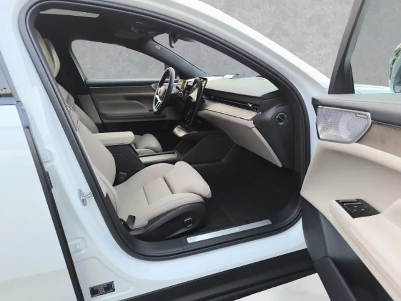 Volvo Inny 3