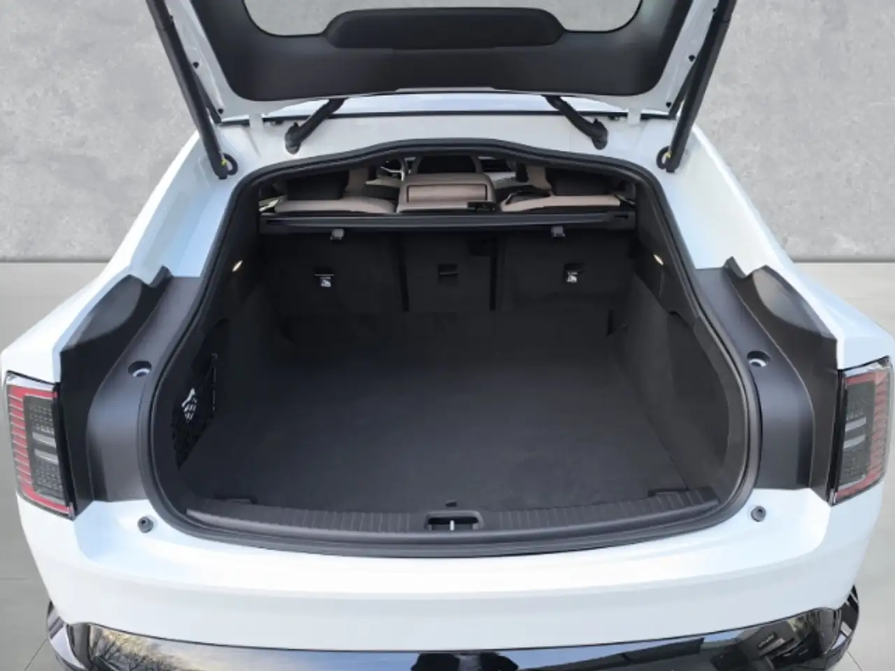 Volvo Inny 10