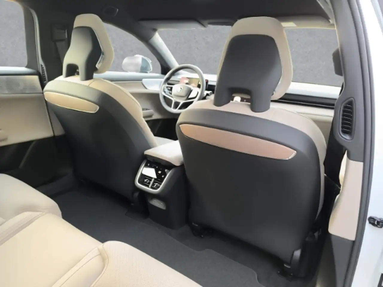 Volvo Inny 12