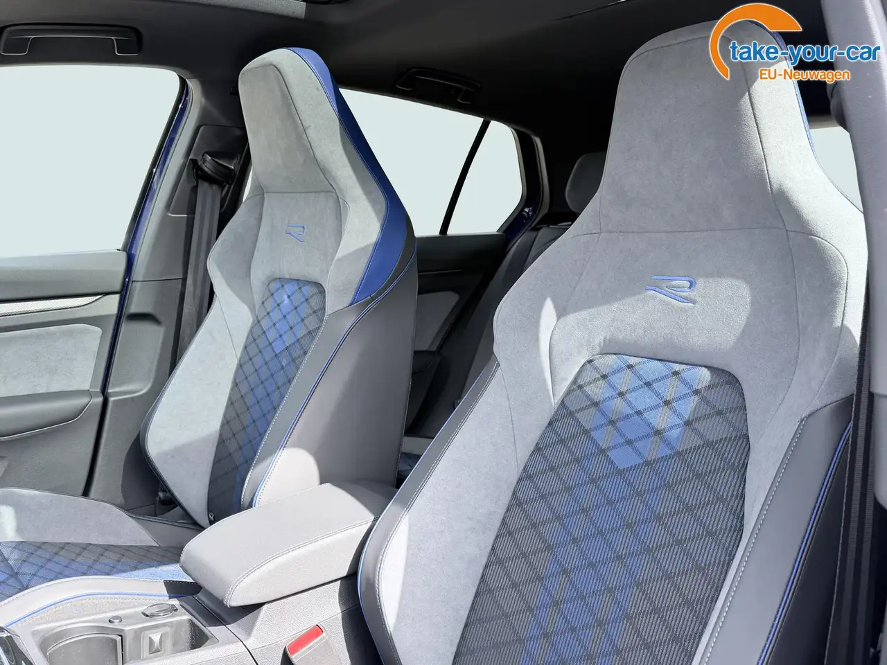Volkswagen Golf 11