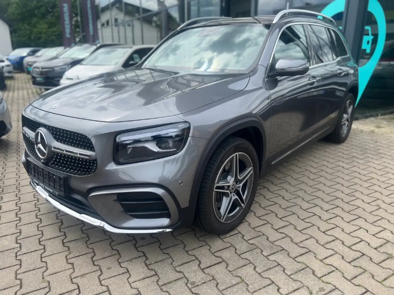 Mercedes-Benz GLB 220 3
