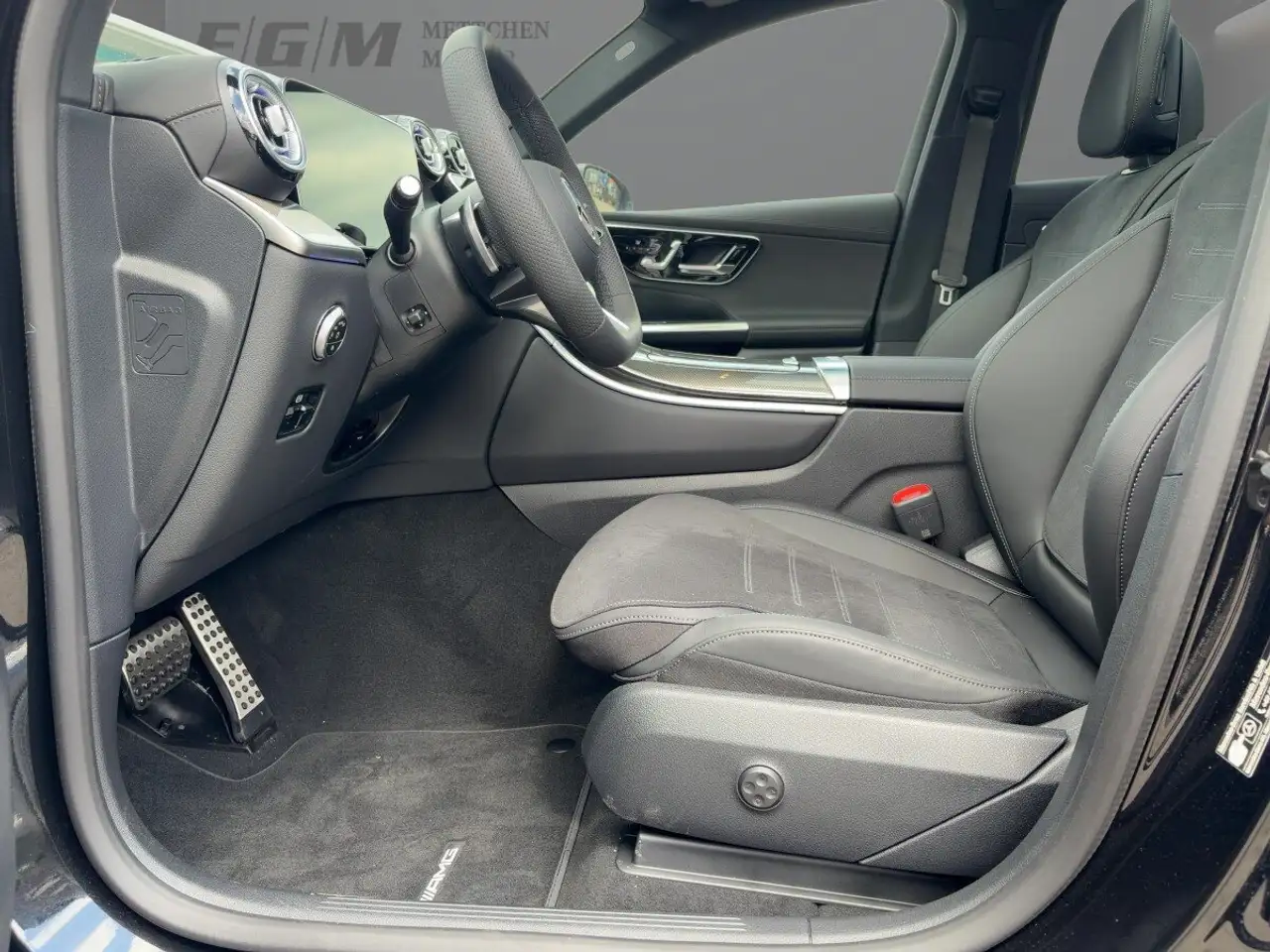 Mercedes-Benz GLC 300 6