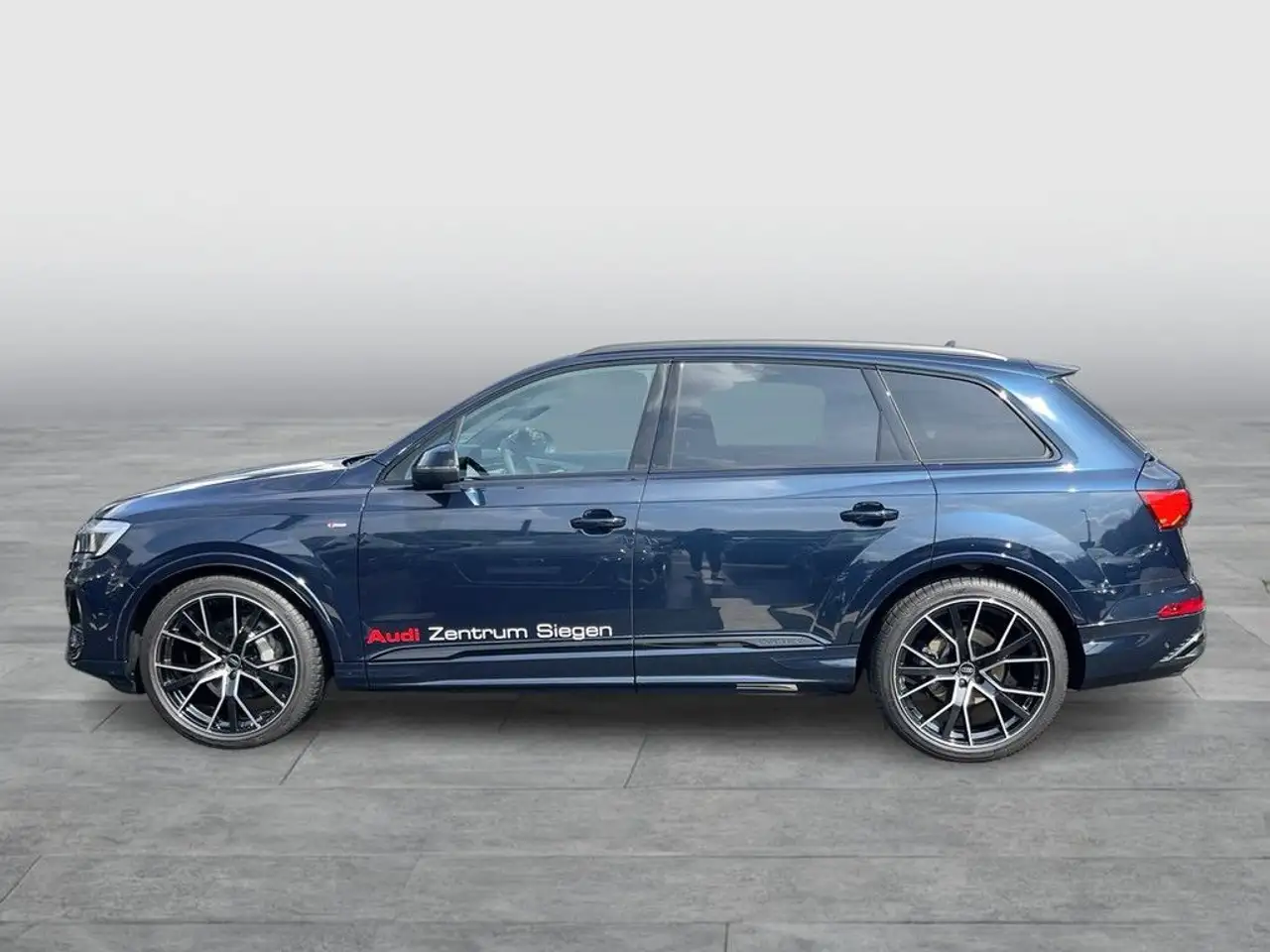 Audi Q7 4