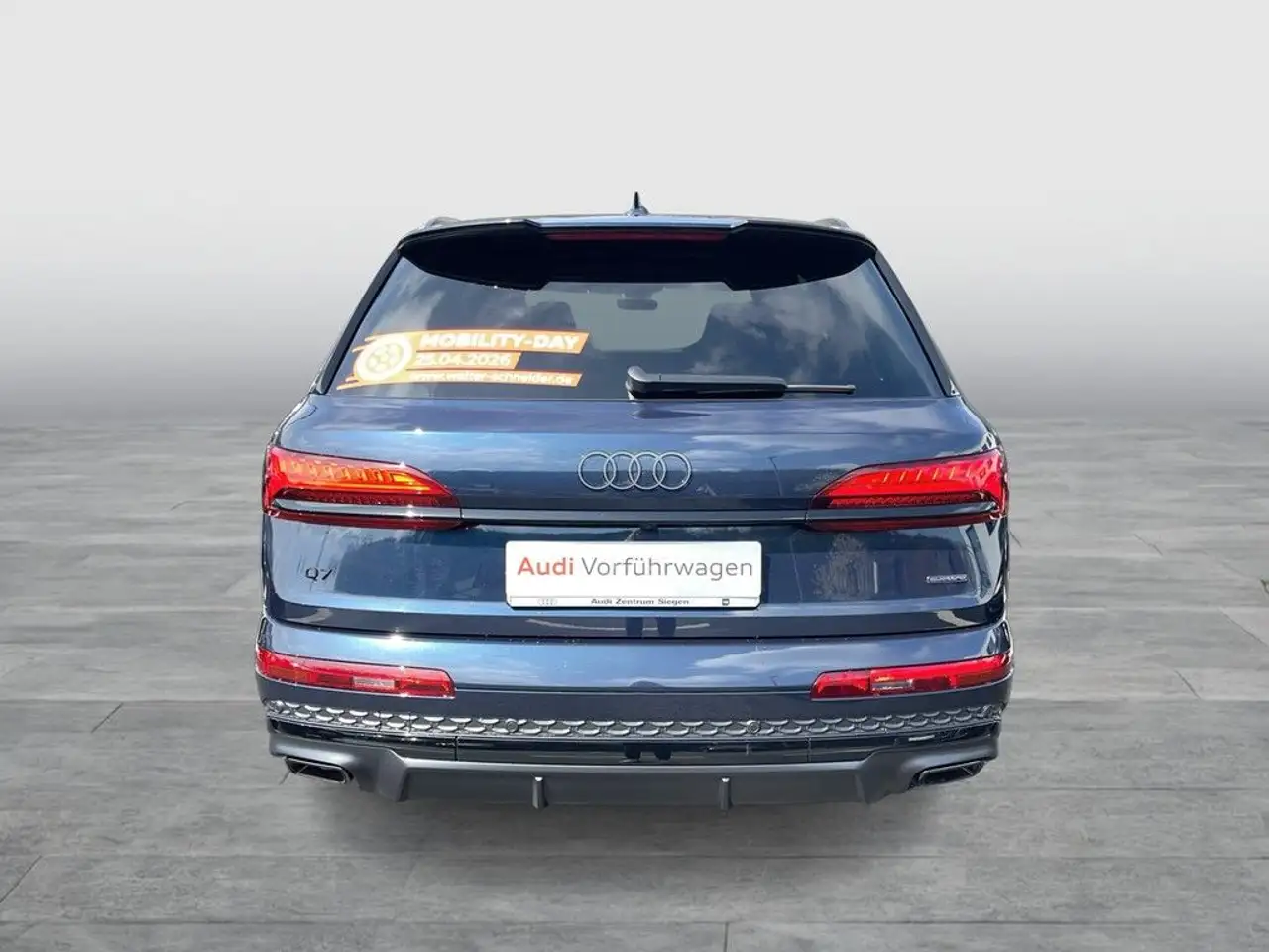 Audi Q7 6