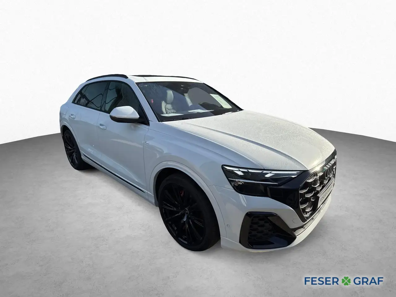 Audi Q8 3