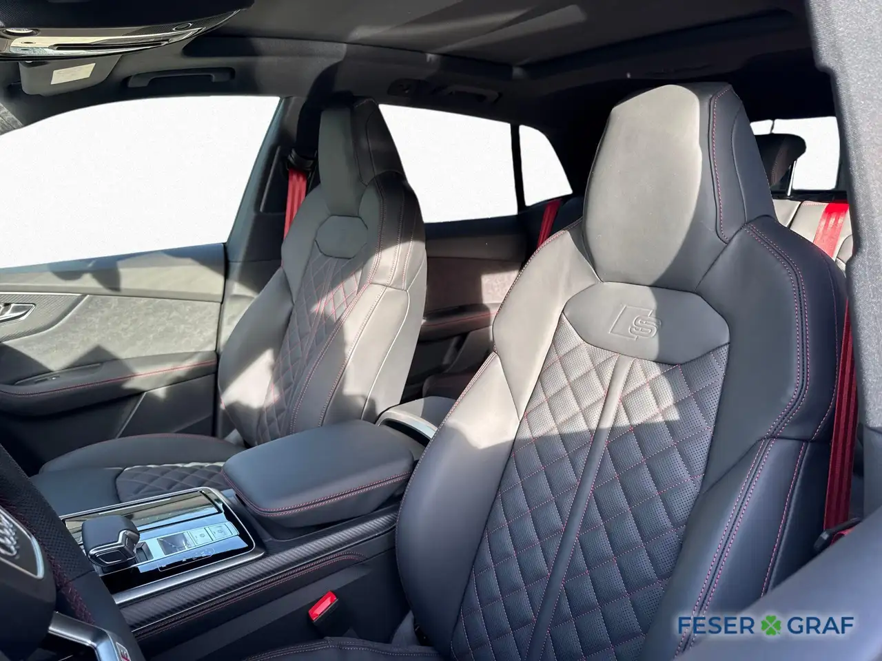 Audi Q8 10