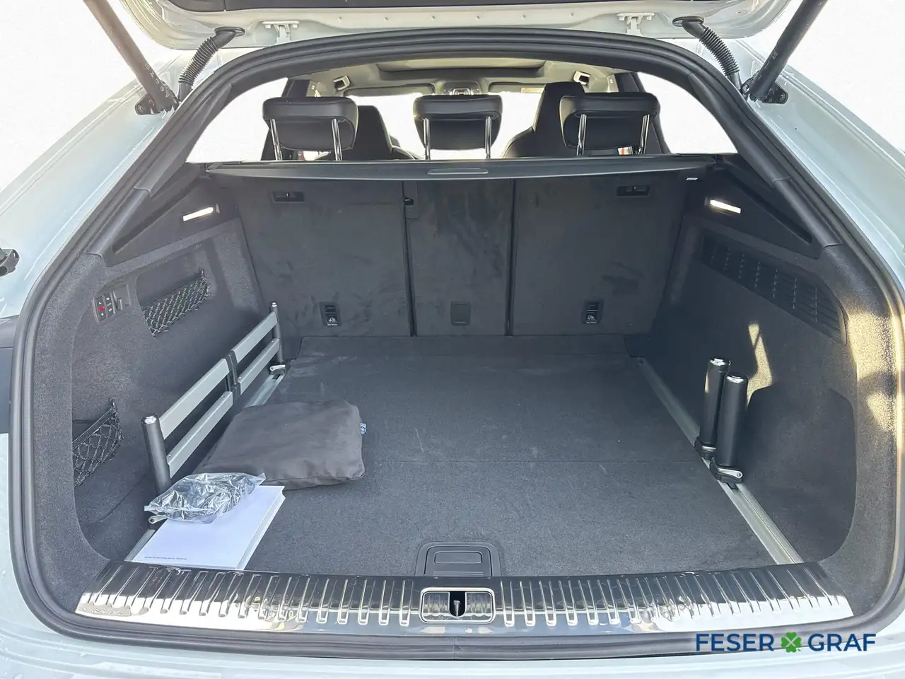 Audi Q8 15