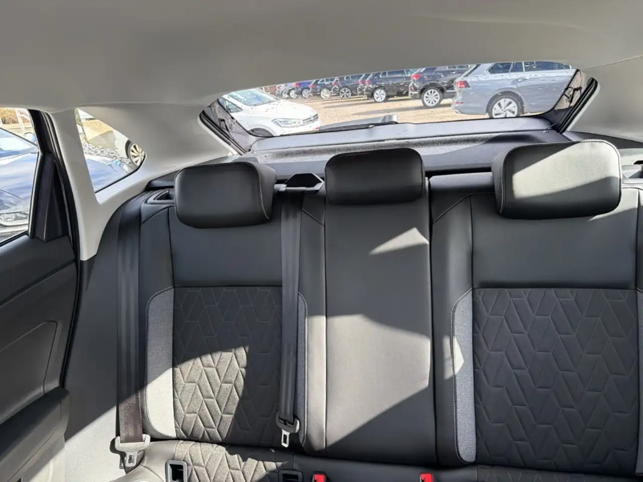 Volkswagen Taigo 16