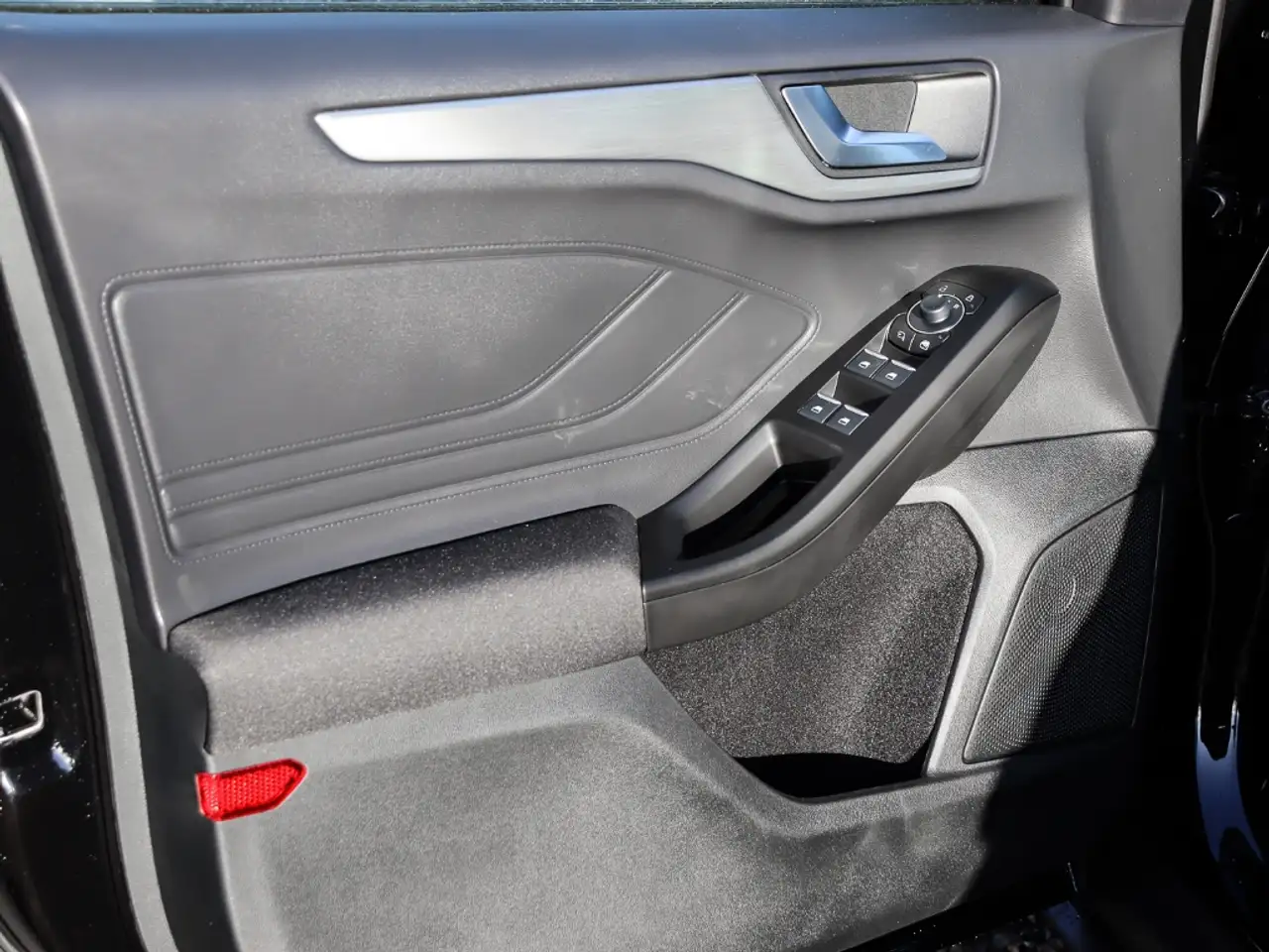 Ford Focus 10