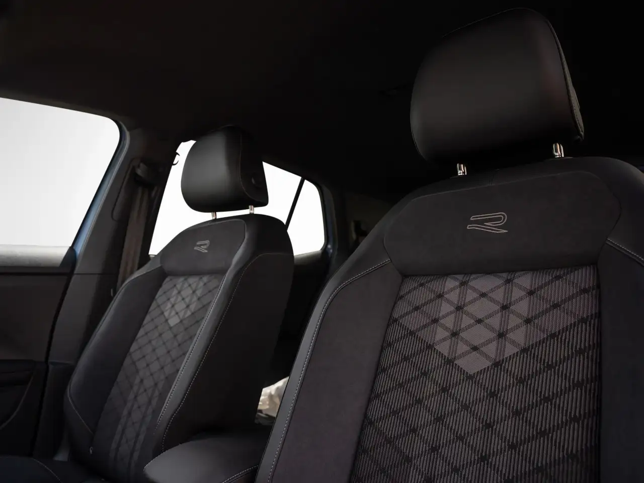 Volkswagen T-Cross 6