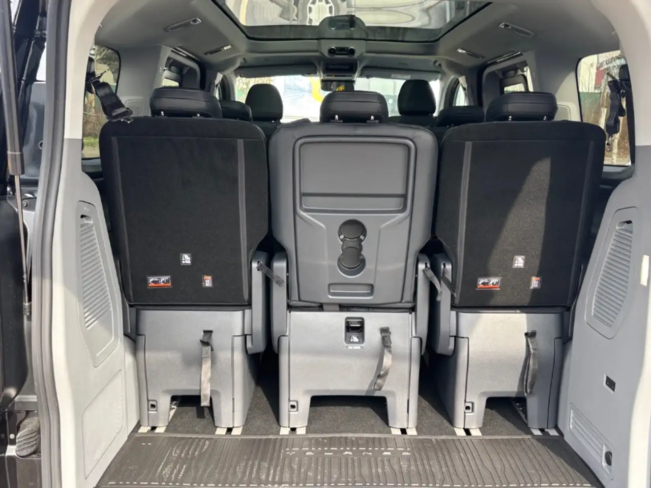 Ford Tourneo 11