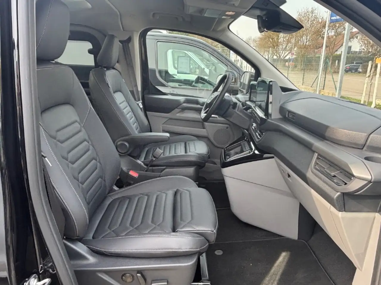Ford Tourneo 14