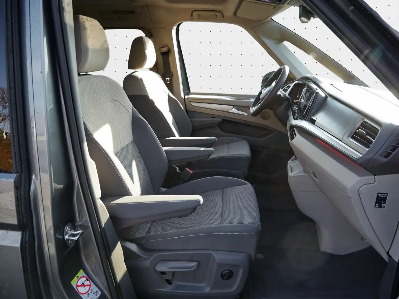 Volkswagen T7 Multivan 4