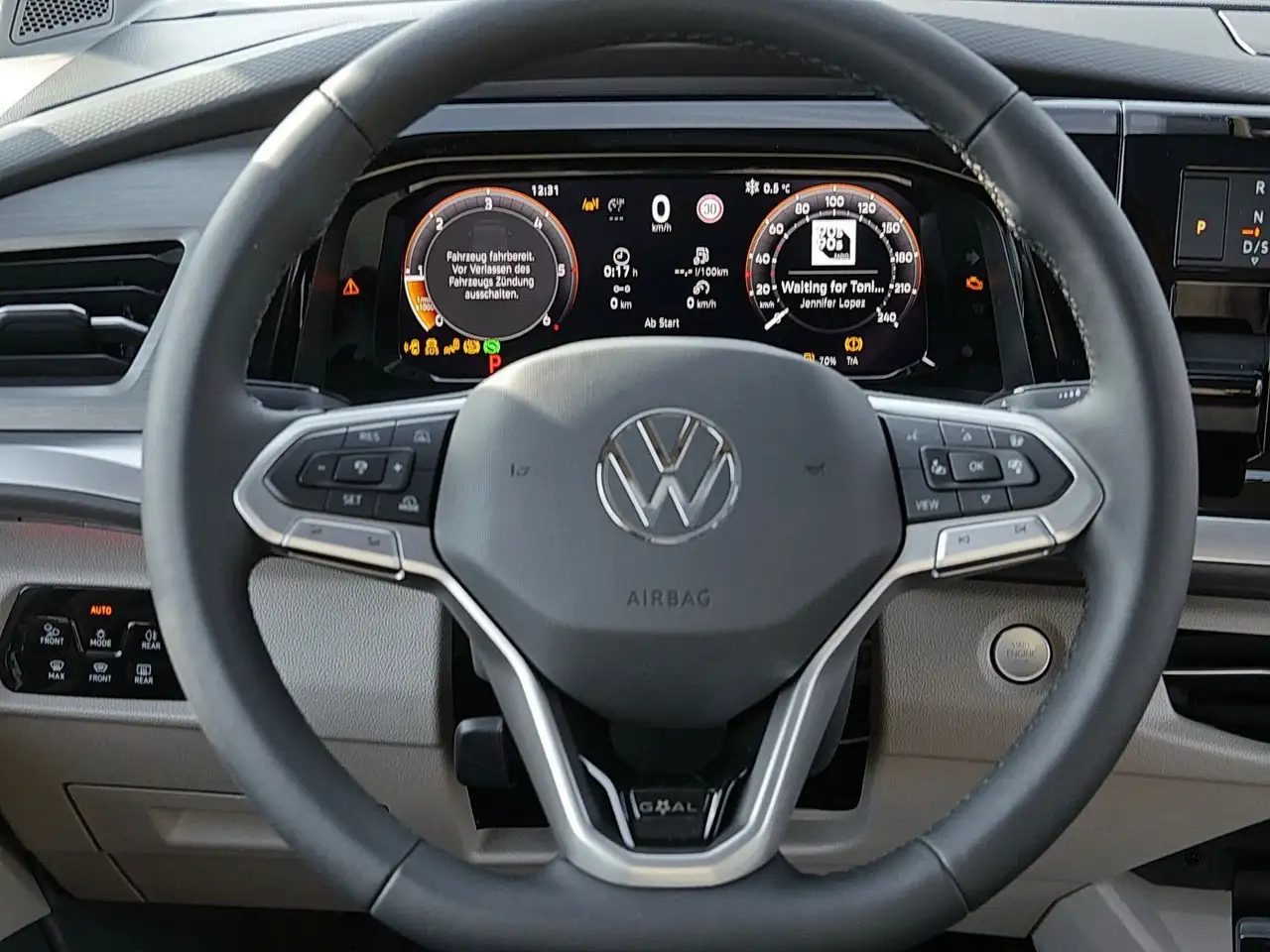 Volkswagen T7 Multivan 9