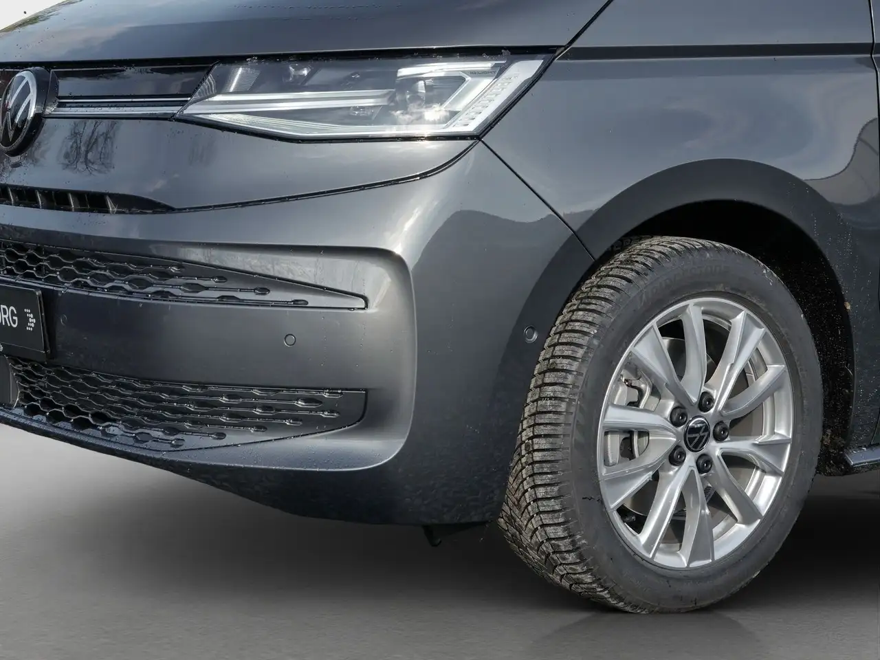 Volkswagen T7 Multivan 13