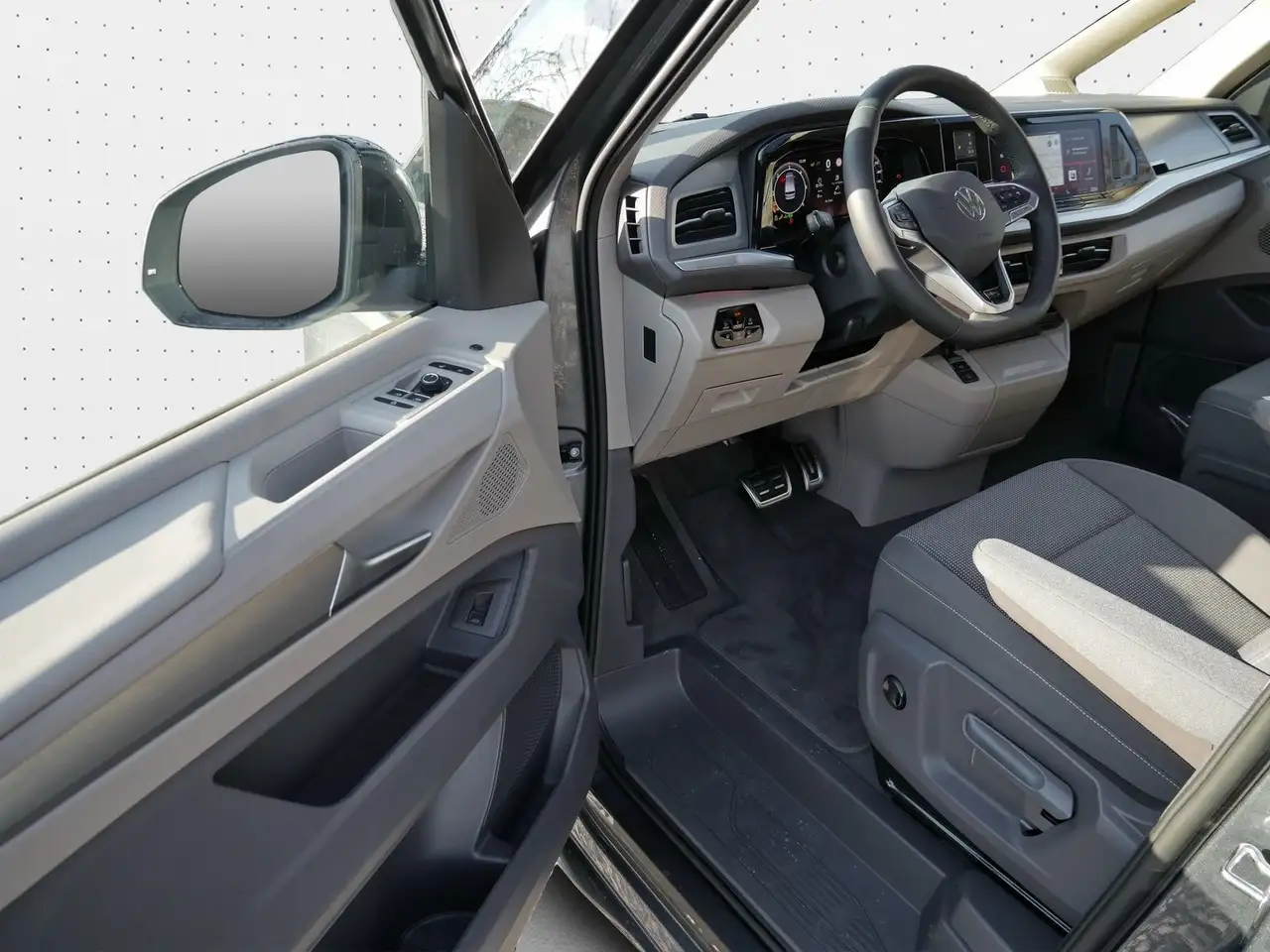 Volkswagen T7 Multivan 14