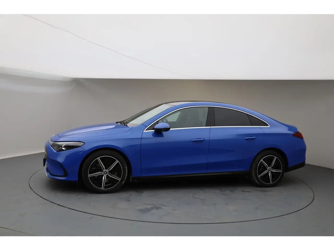 Mercedes-Benz CLA 200 2