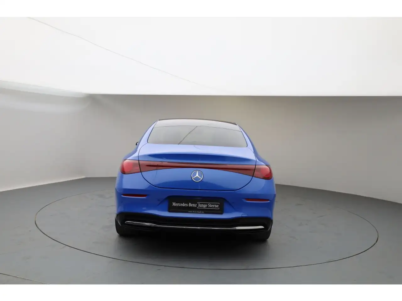 Mercedes-Benz CLA 200 4