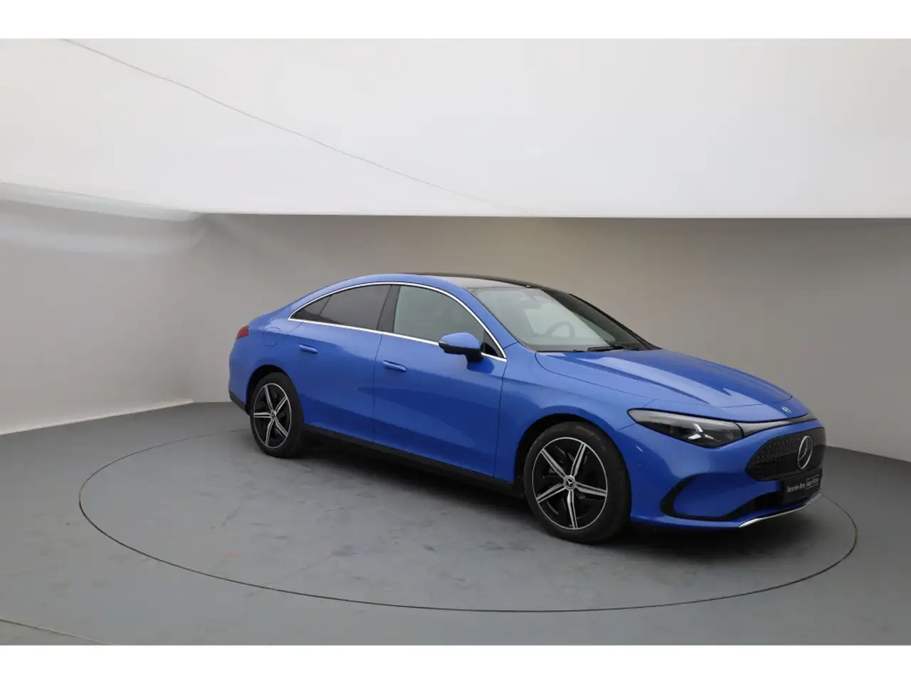 Mercedes-Benz CLA 200 7
