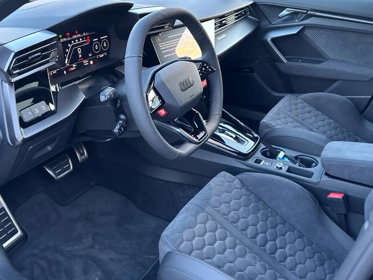 Audi RS3 9