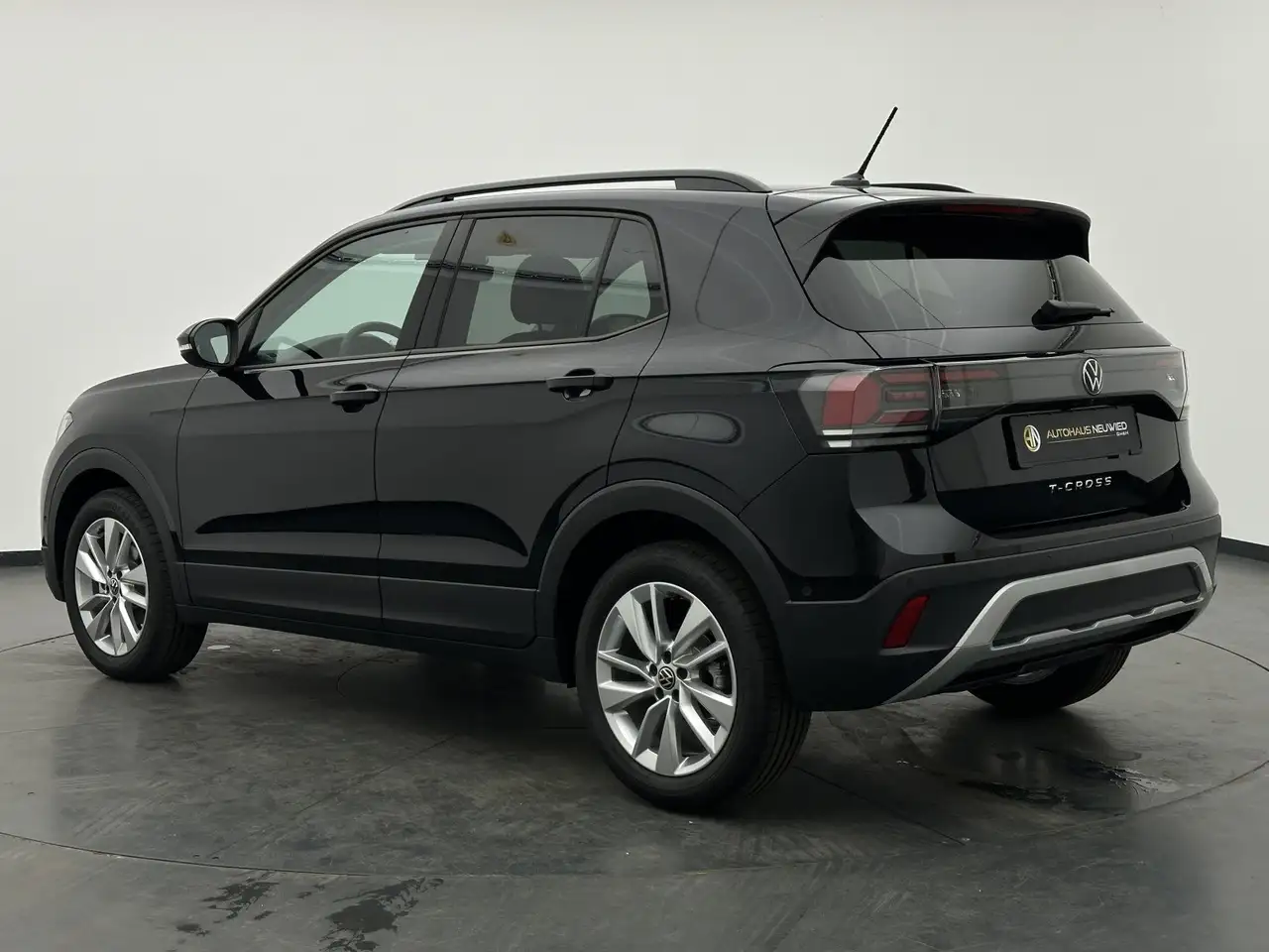 Volkswagen T-Cross 6