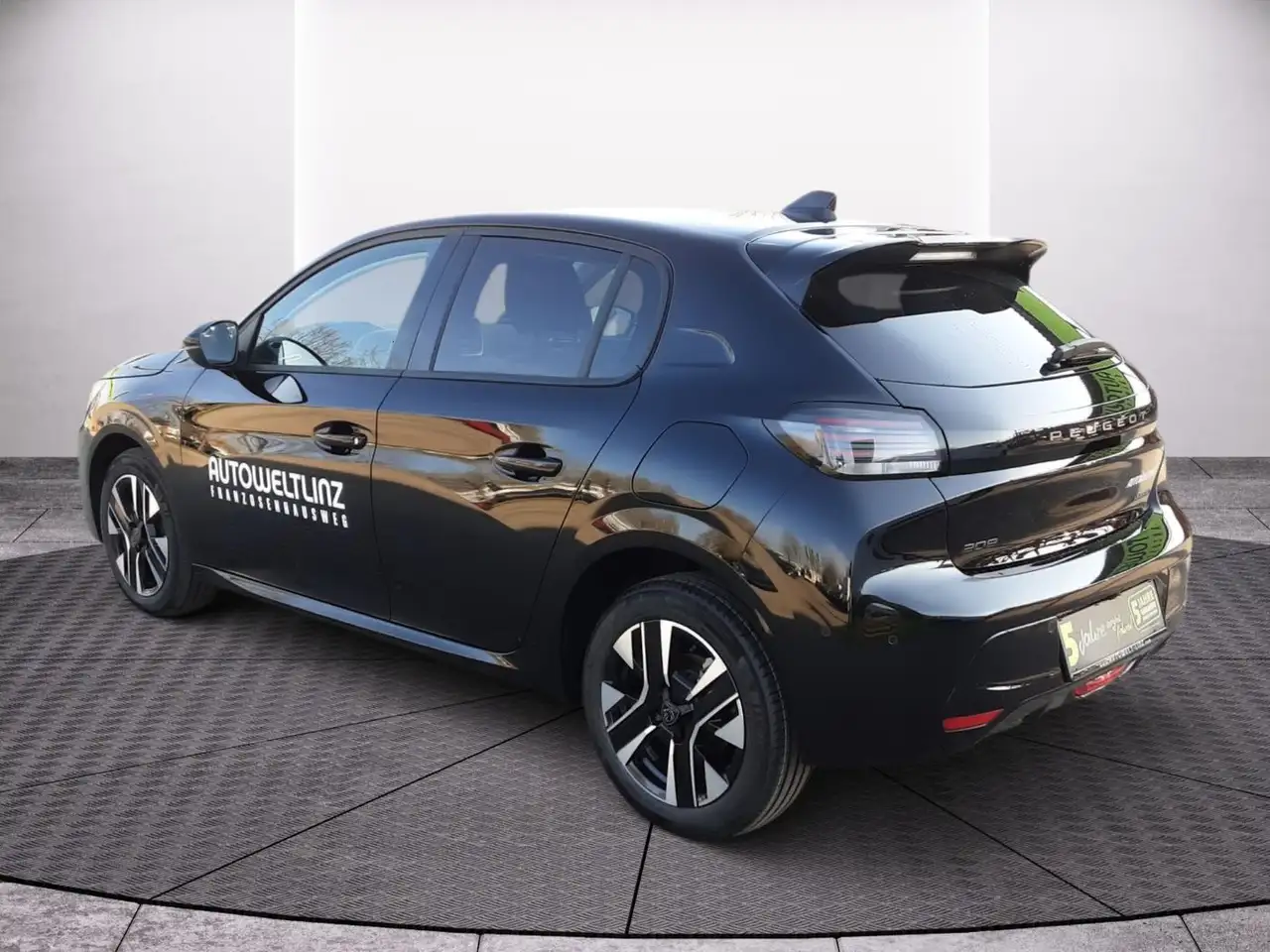 Peugeot 208 4