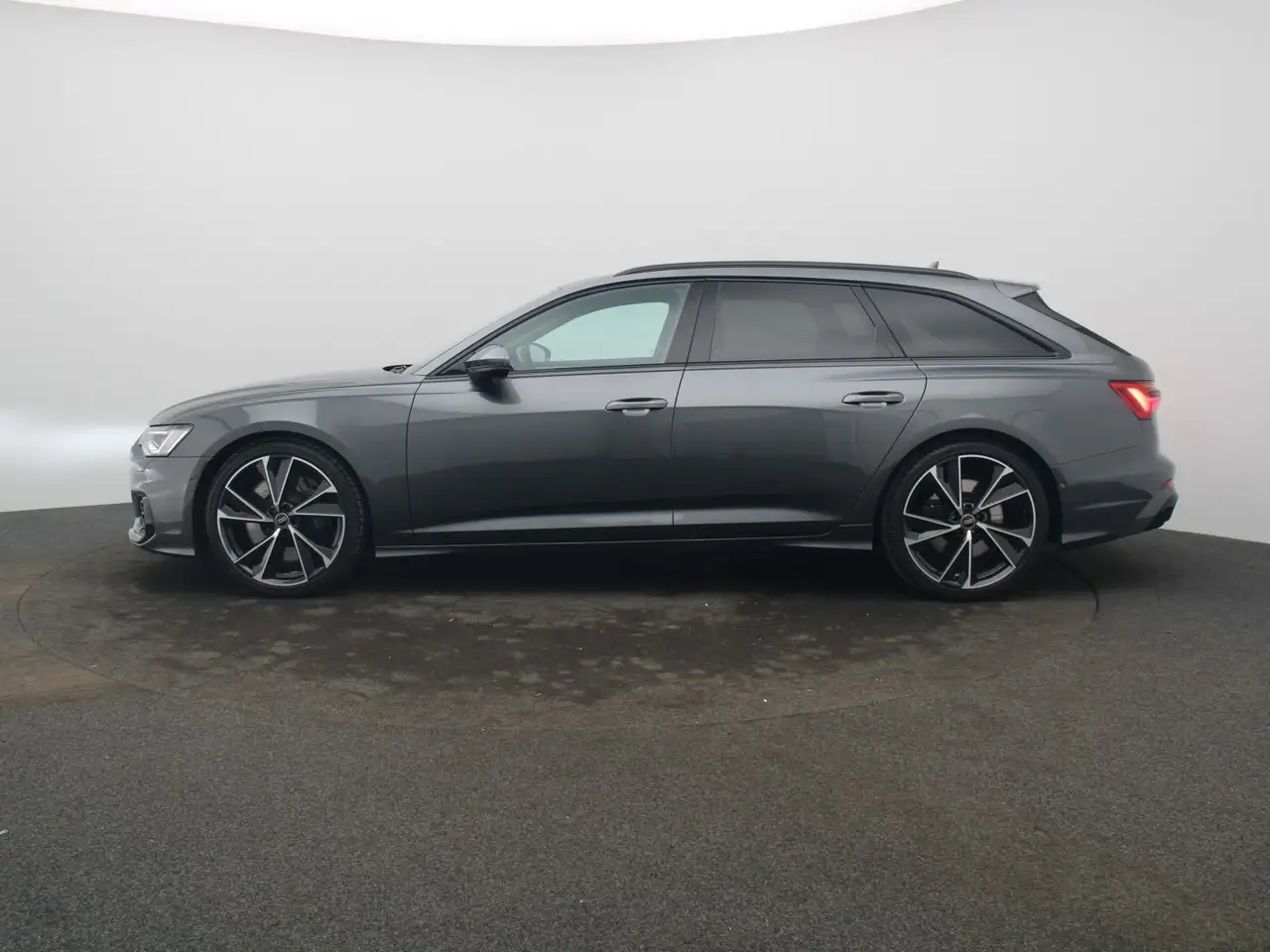 Audi S6 4