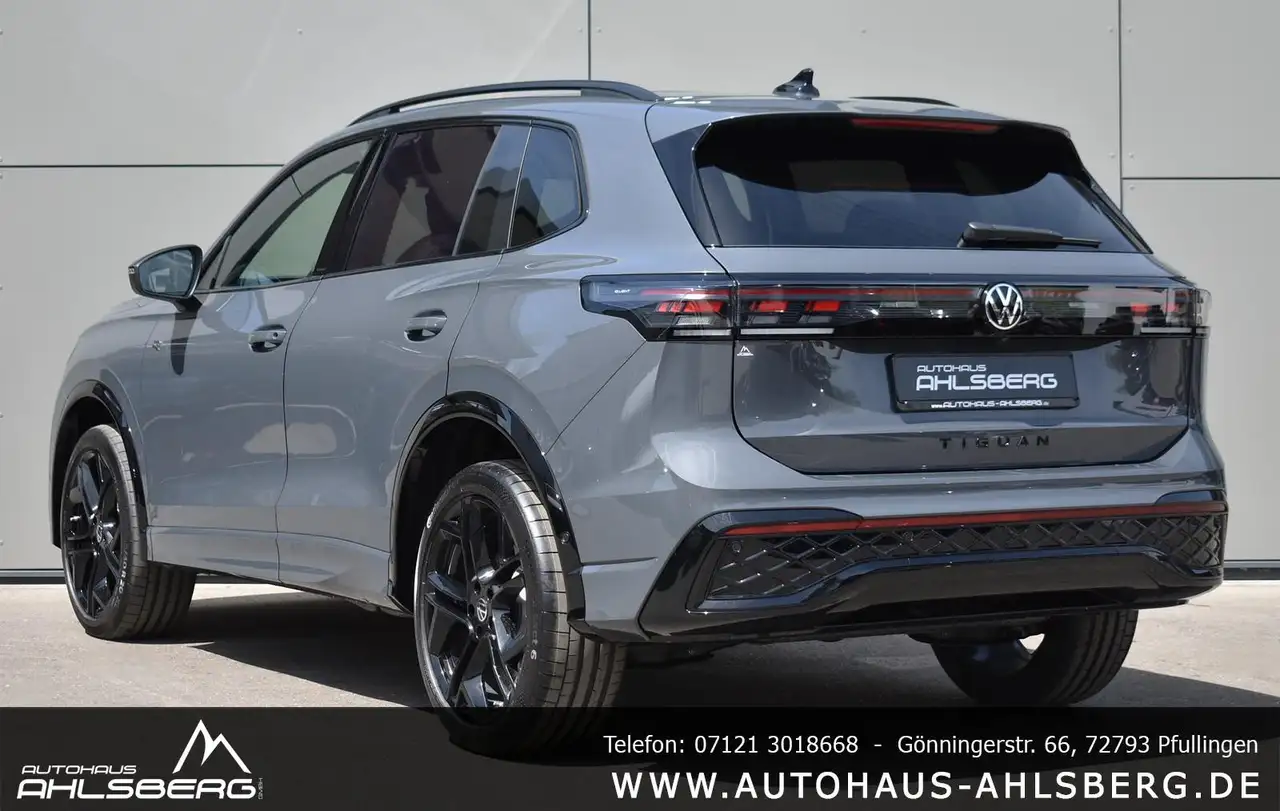 Volkswagen Tiguan 9