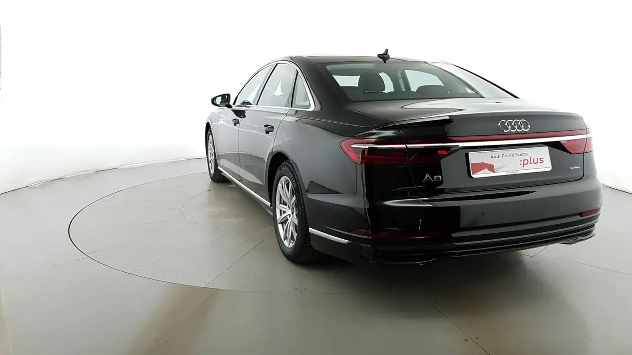 Audi A8 50 4