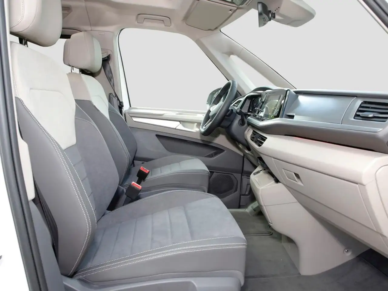 Volkswagen T7 Multivan 8