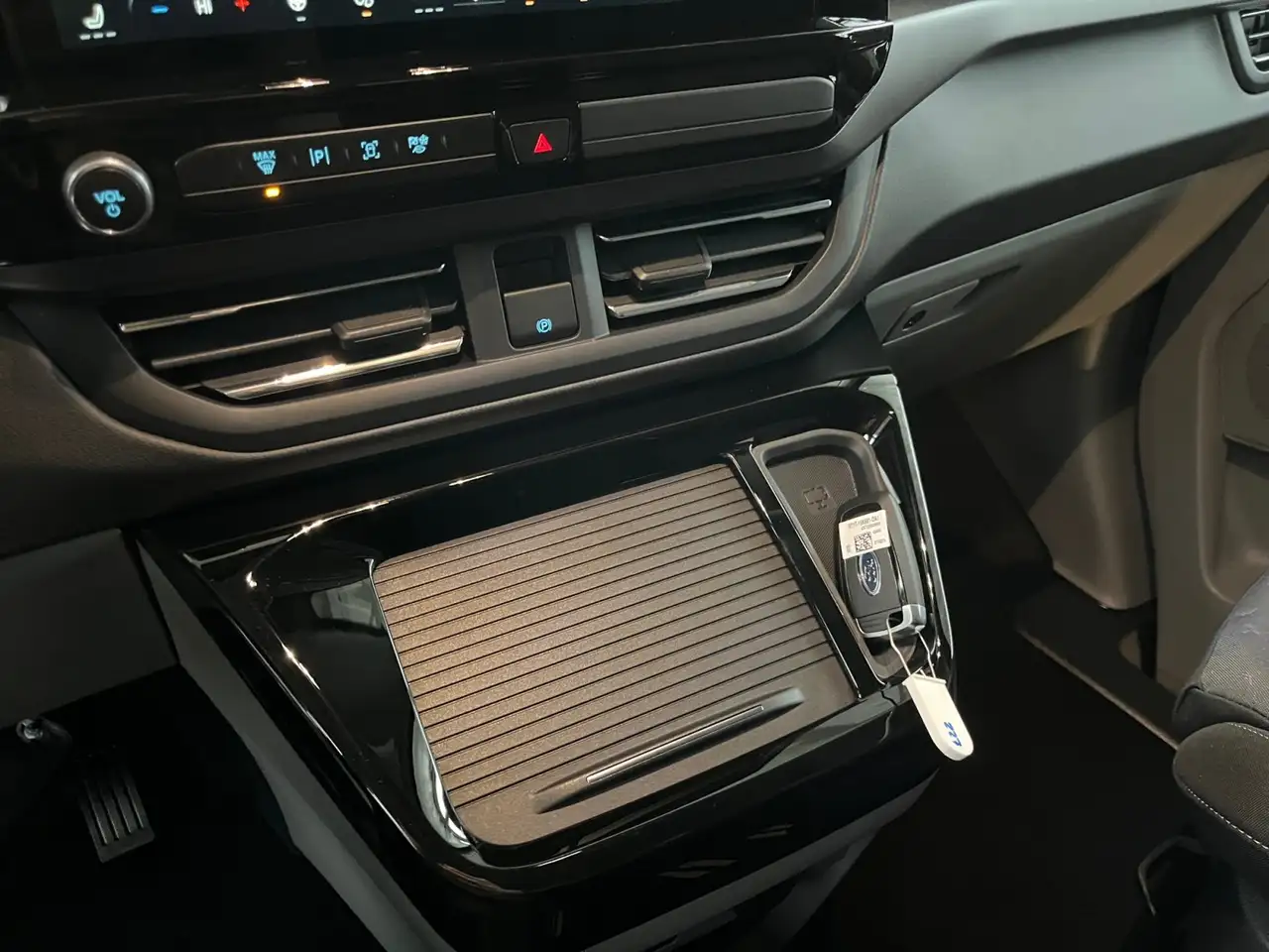 Ford Tourneo 9