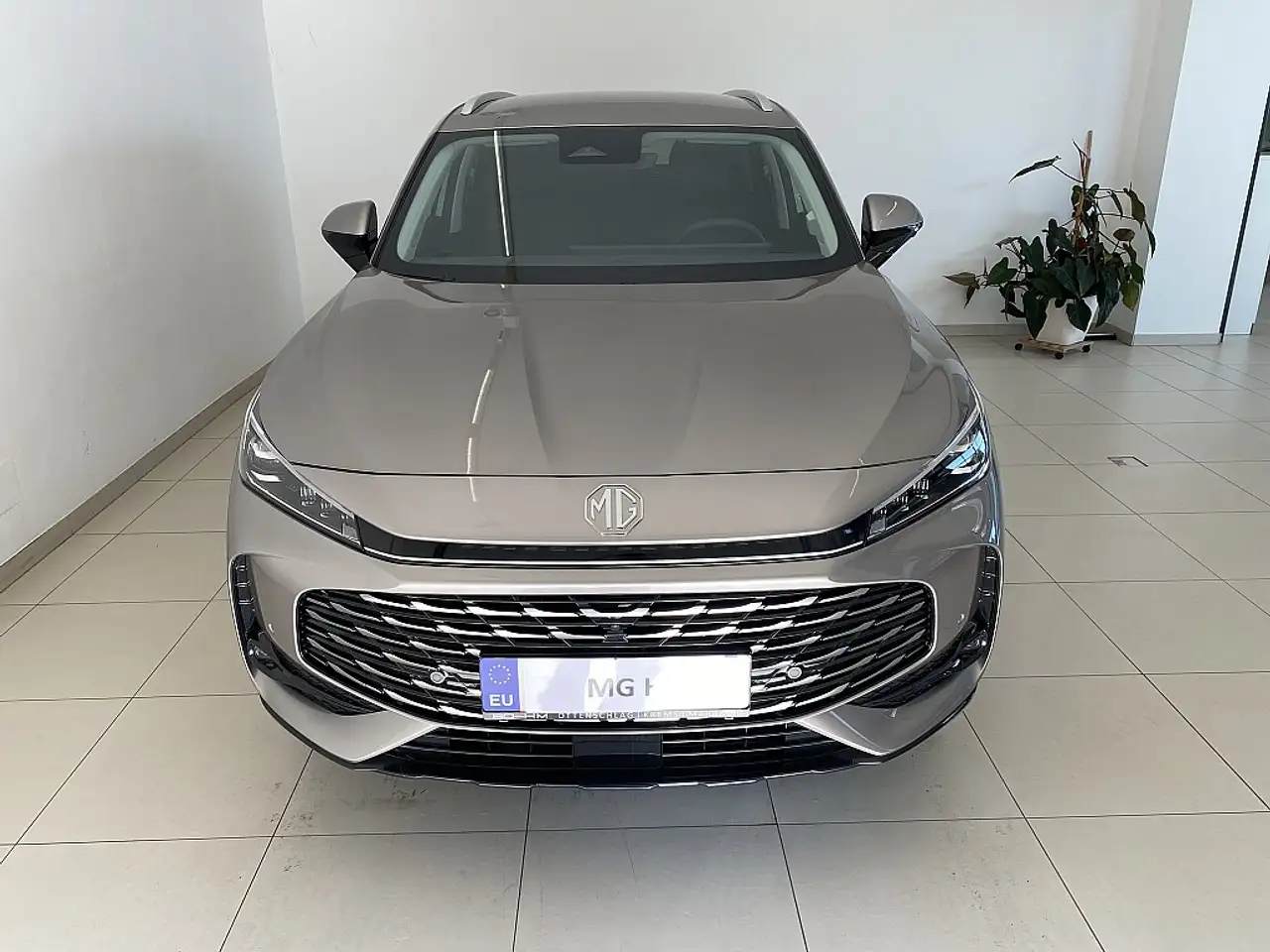 MG HS 170PS.TurboBenziner 2